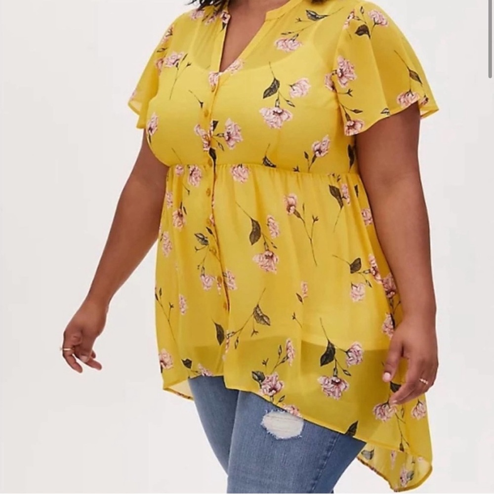 Torrid Lexie Yellow Floral Chiffon Hi-Lo
Babydoll Tunic 3X